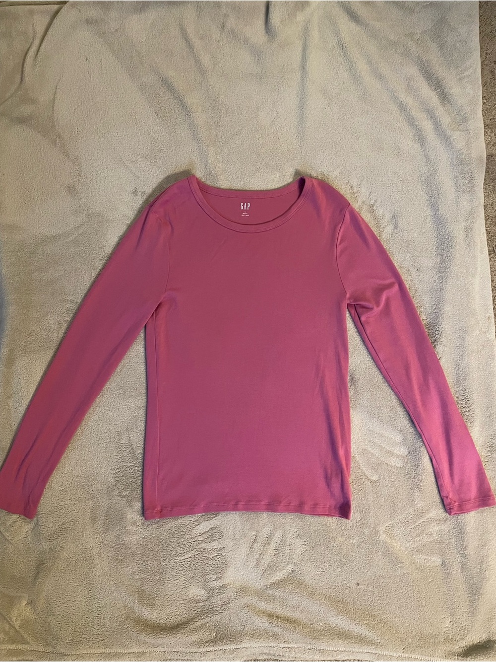 GAP Women's Large Long Sleeve Crewneck Top - Pink